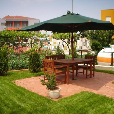 Family Apartments Suzi Rovinj Bagian luar foto