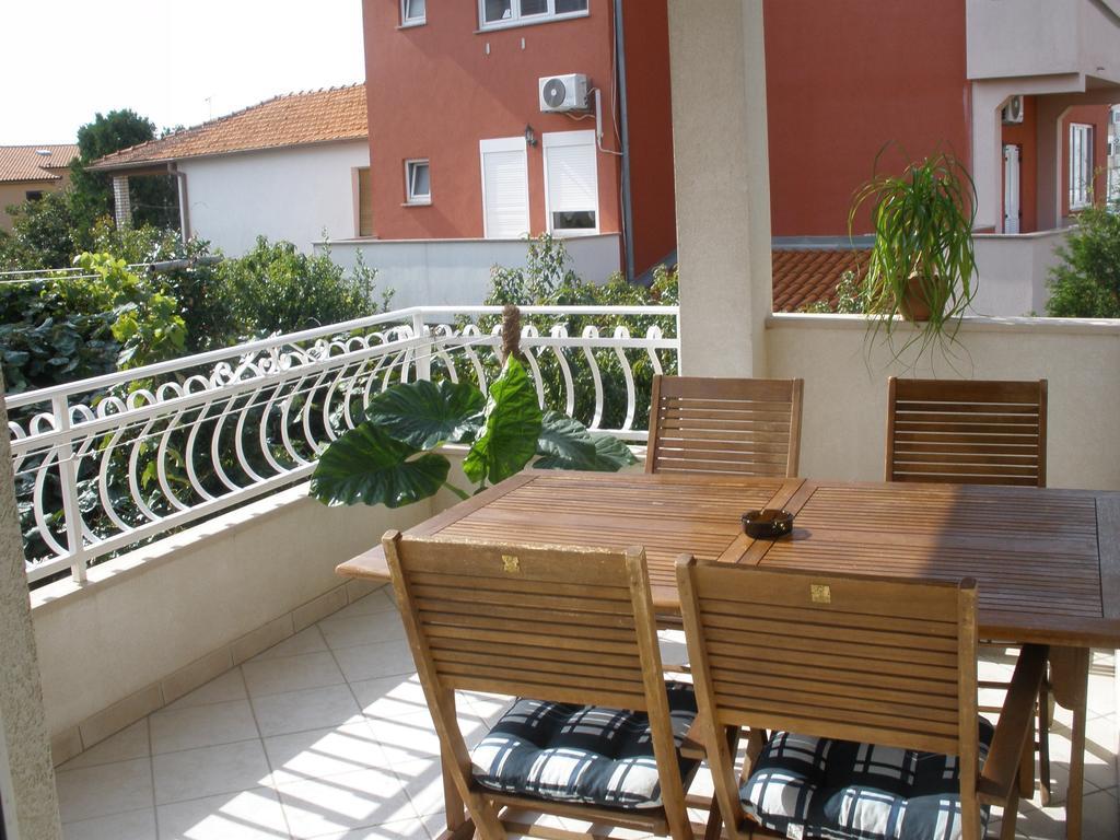 Family Apartments Suzi Rovinj Ruang foto