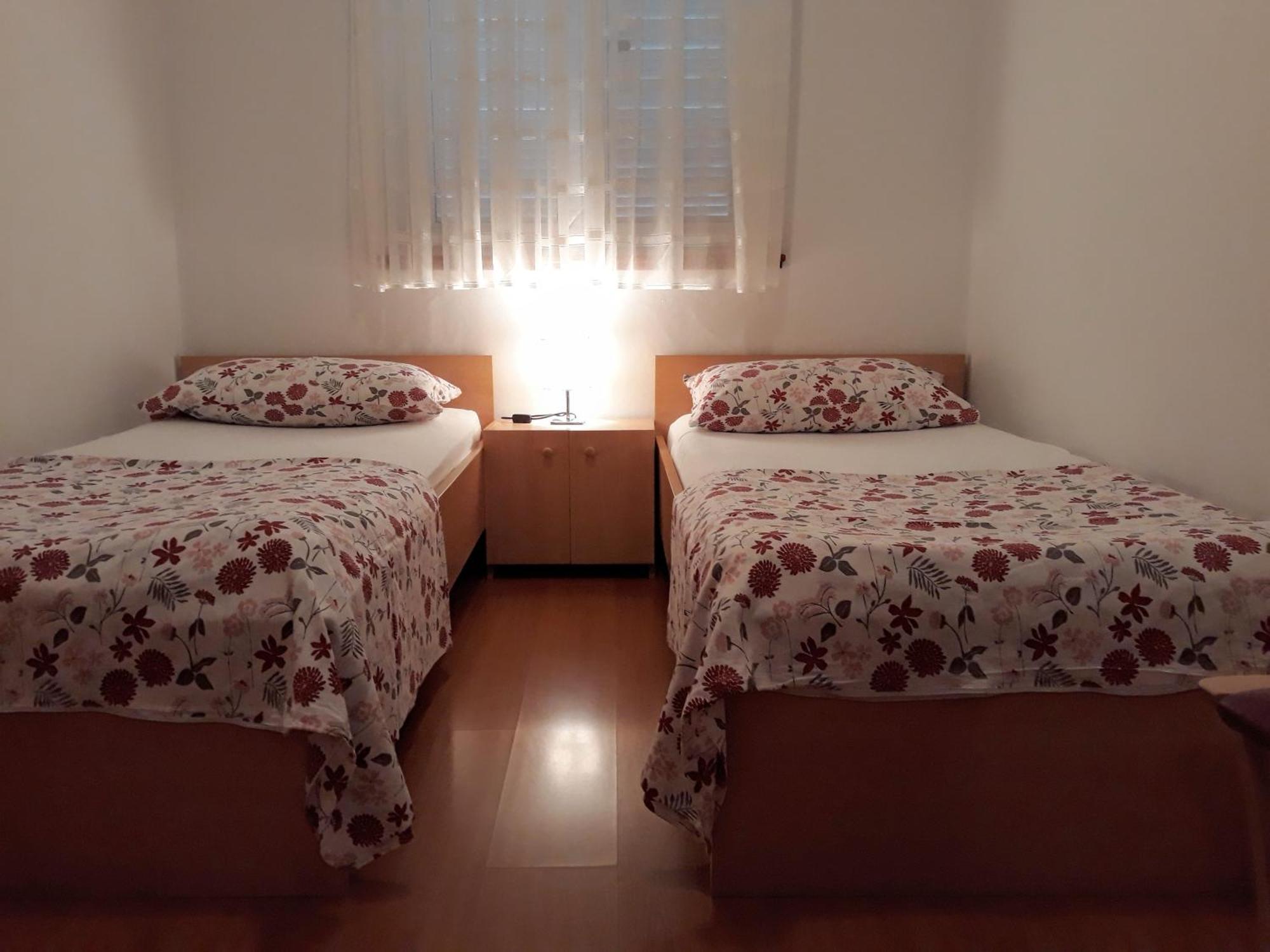Family Apartments Suzi Rovinj Bagian luar foto