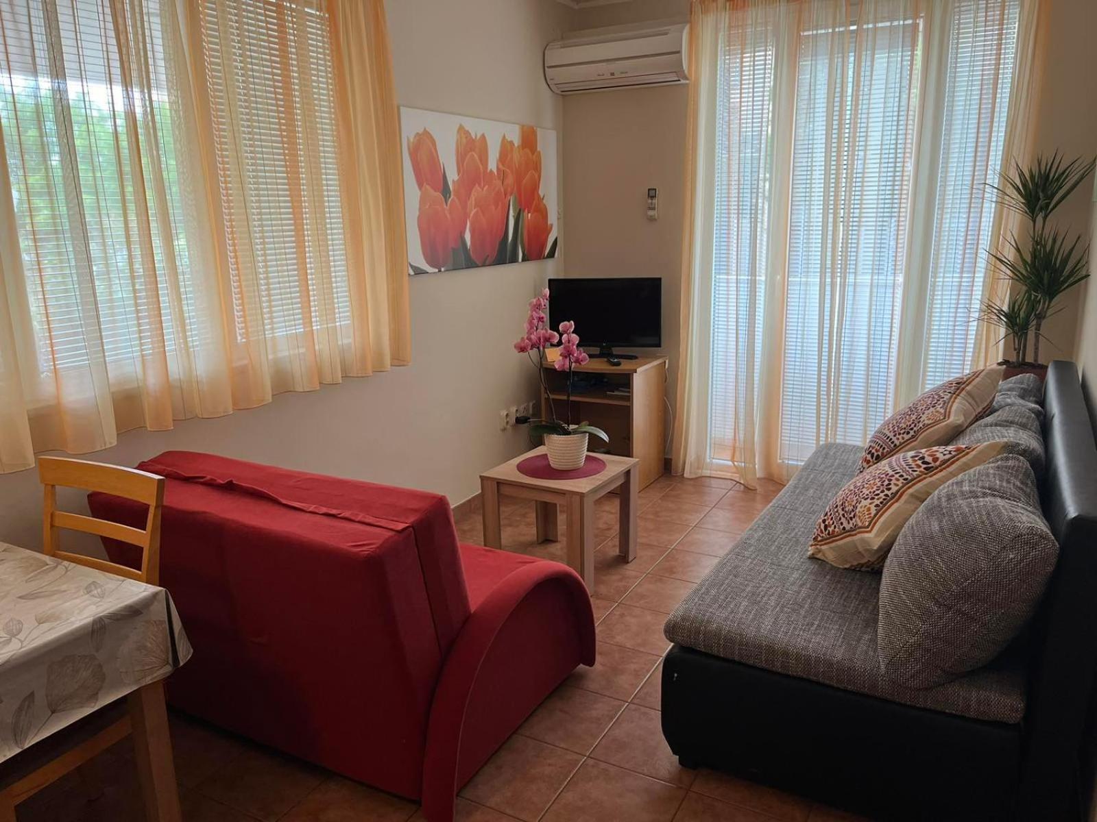 Family Apartments Suzi Rovinj Bagian luar foto